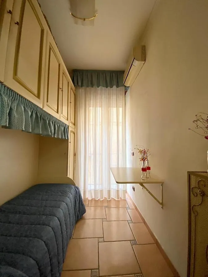 House Fox Villa Naples 0*,  Italy